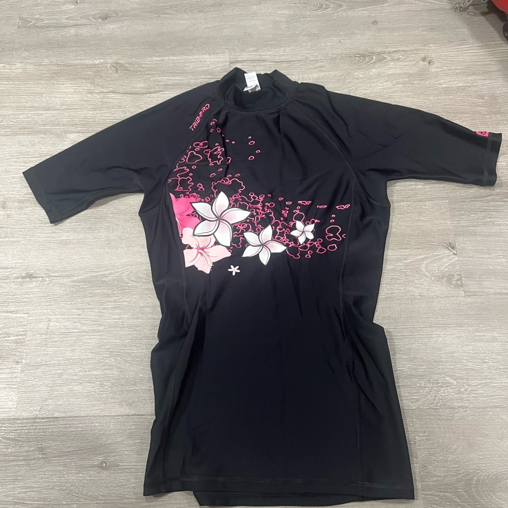 Black and Pink Floral Women's Swim Rash Guard